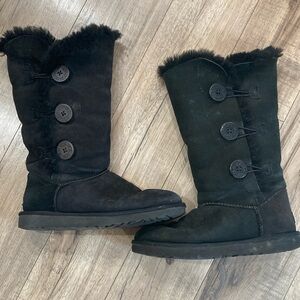 UGG Bailey III Triplet 3 Button Black Suede Leather Tall Boots Y2K indie size 8